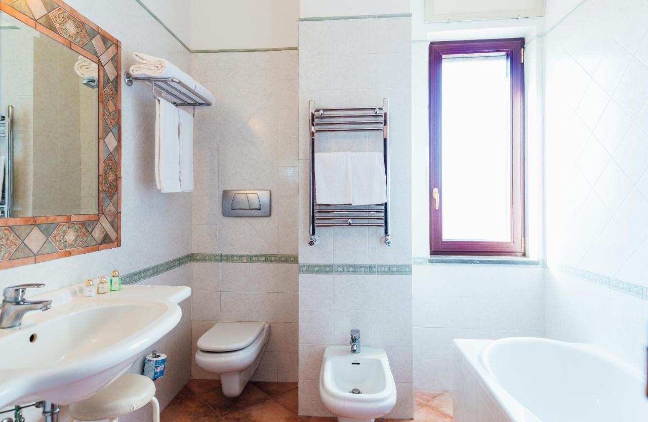 Hotel Montana SantʼAgata sui Due Golfi Zewnętrze zdjęcie