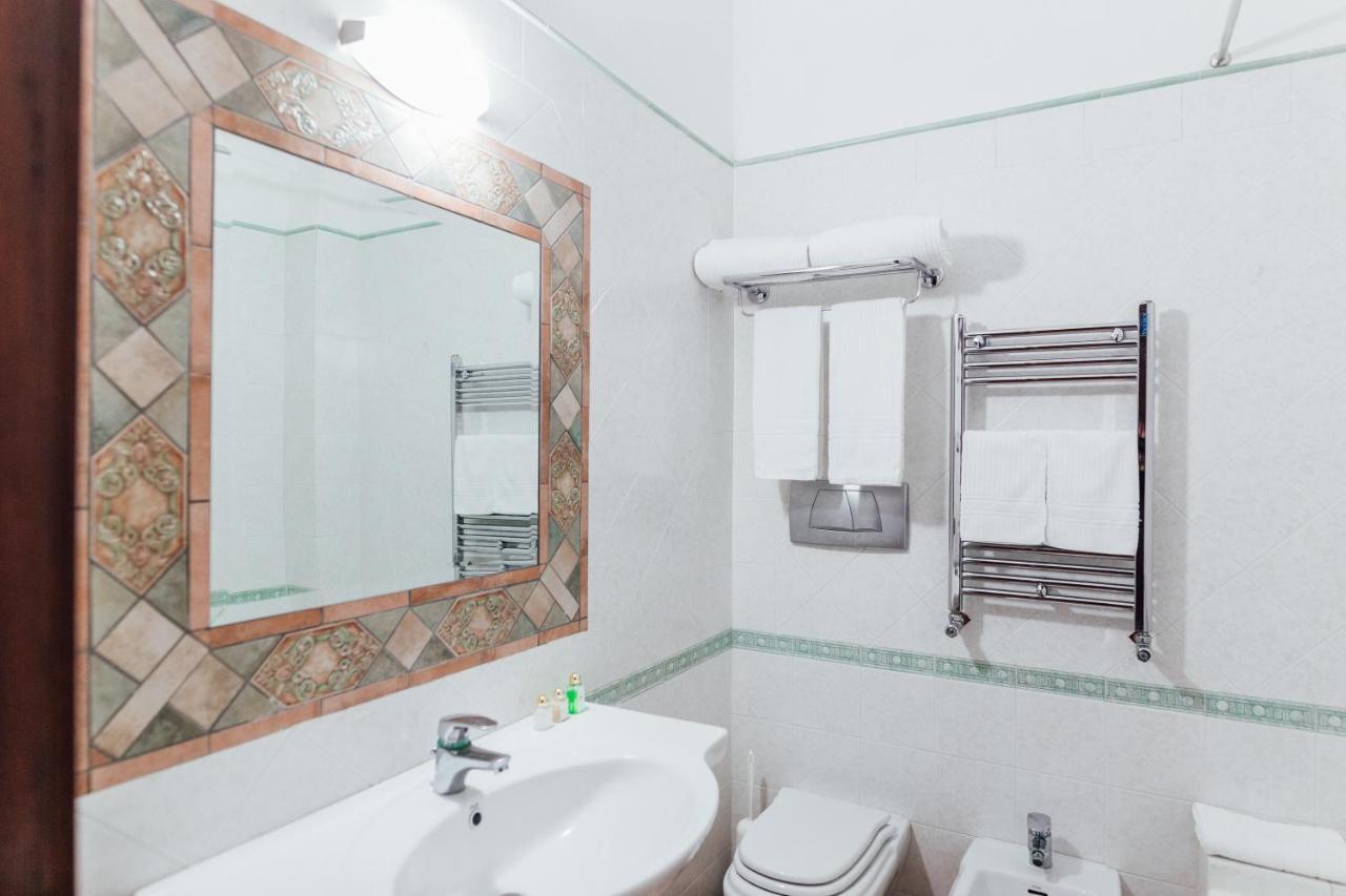 Hotel Montana SantʼAgata sui Due Golfi Zewnętrze zdjęcie